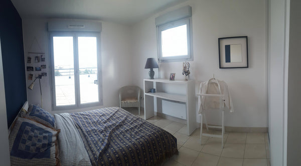 L'appartement est situé juste à côté du centre-ville, desservi par de nombreuses Lyon, France Appartement d'exception sur LYON, vue magnifique.. Entire rental unit vacation rental 21906328