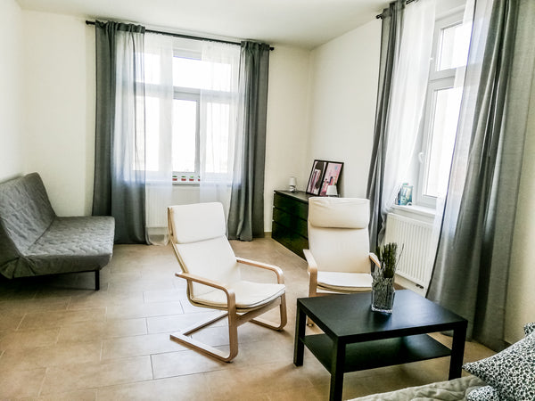 My beautiful restored 2 room-flat with splendid view on the rails station Matzle  13C! Fine restored - SELF CHECK-IN-close to centre Entire rental unit vacation rental 38867431