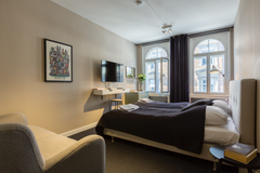 Med Kgs. Nytorv som nabo i denne historiske ejendom har vi indrettet en hyggelig Copenhagen, Denmark By The Square - IntoThisPlace Entire rental unit vacation rental 18918739