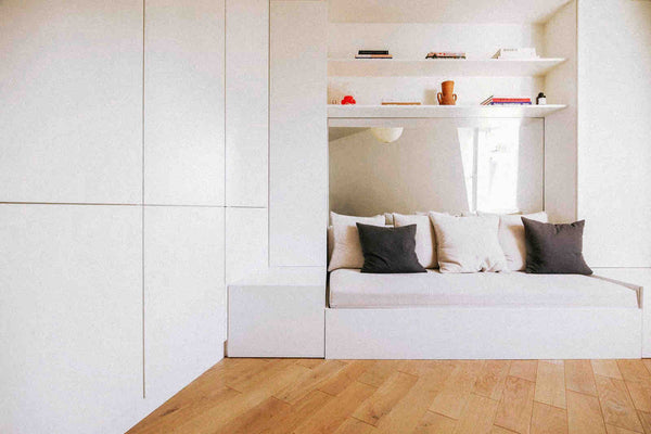 Our lovely and fully equipped apartment is located in the XVIIIe. A 5 minute wal Paris, France Minimalist apartment with view on Le Sacré-Cœur Entire rental unit vacation rental 3293001