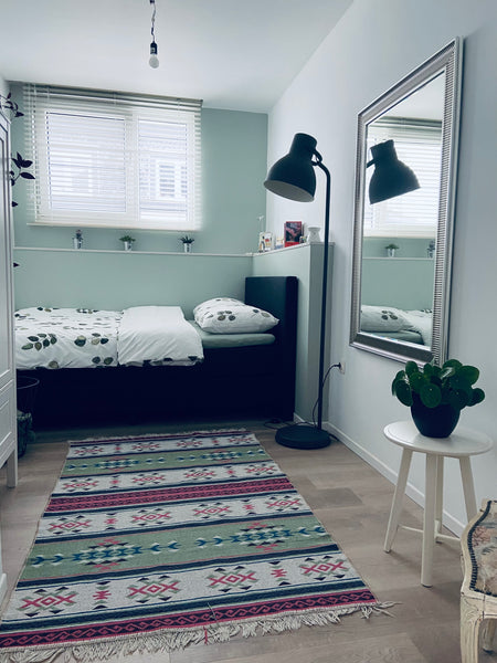 Ik woon op een toffe locatie, op de 3de verdieping in een kleinschalig gebouw me Antwerp, Belgium Gezellige privékamer in Antwerpen Private room in condo vacation rental 644559879596000199
