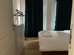 Mooi centraal gelegen appartement dicht bij het centraal station. Op wandelafsta Antwerp, Belgium Modern appartement in City center.201 Entire rental unit vacation rental 40098165