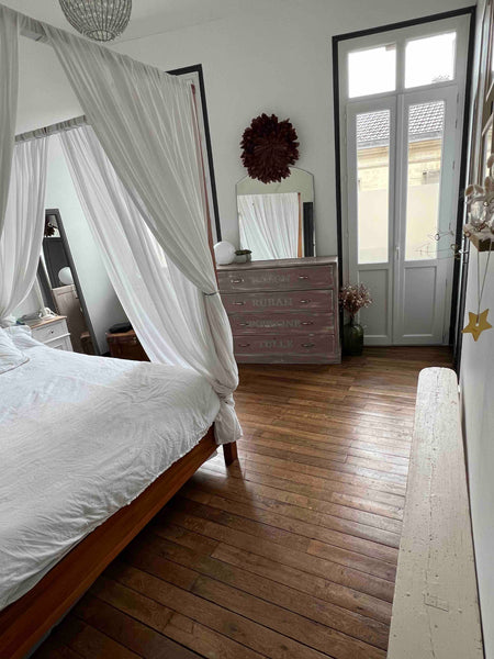 Superbe appartement de 53m2, proche de la gare saint-jean (12min à pied), à 10mi Bordeaux, France Superbe appartement, décoré pour Noël Entire condo vacation rental 579465886883516135