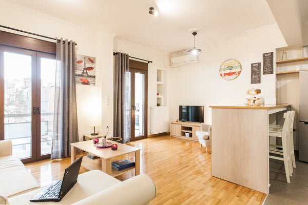 Located in historical psiri part of the Historic Triangle our gorgeous newly ren Athens, Greece ✔Sanitized➡️ Self check in✔Easy access➡️Fast Wi-Fi Entire rental unit vacation rental 15682743