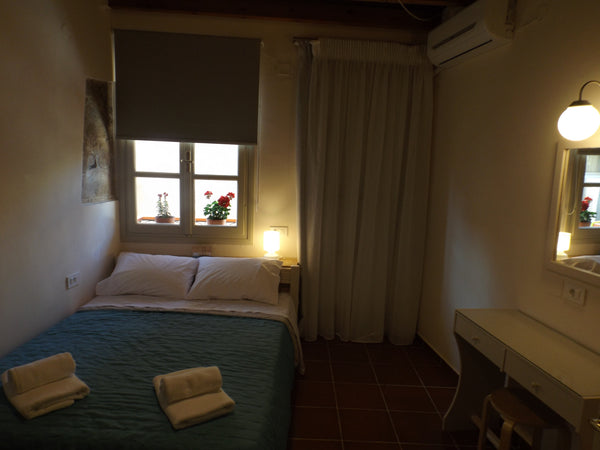 Rooms with air conditioning, fridge, free Wi-Fi and complimentary toiletries. We  Fivos Pension / Double Room with Balcony Room in hotel vacation rental 17164317