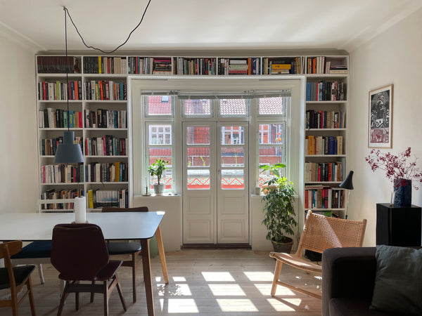 En dejlig, lys lejlighed på Amagerbro i et roligt område centralt i København. < Copenhagen, Denmark Skøn lejlighed på Amagerbro Entire condo vacation rental 623882392828913941