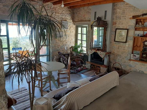 Within a farm, surrounded by wild herbs, flowers and over of 200 fig, almond, ol  Stone Villa in an enclosed farm for all 4 seasons! Farm stay vacation rental 622235292047009779