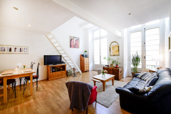 Idéalement situé dans le centre historique de Bordeaux, vous serez séduit par ce Bordeaux, France Appartement  Bordeaux Centre Entire rental unit vacation rental 5911201