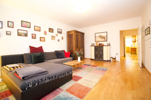 I welcome you in my cozy apartment here in the beautiful city of Vienna! Due to   SPACIOUS AND CHARMING APARTMENT IN MARIAHILF Entire rental unit vacation rental 40959779