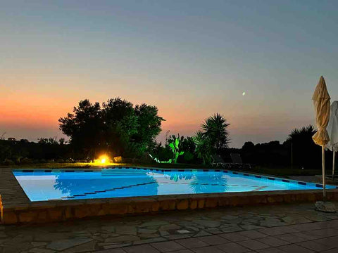 Aufgrund von Corona reinigen wir ihr Apartment alle 7 Tage gründlich. Desinfekti Hamburg, Germany 1 von 3 Apartments mit Pool (meistens) allein - B Entire rental unit vacation rental 28934552