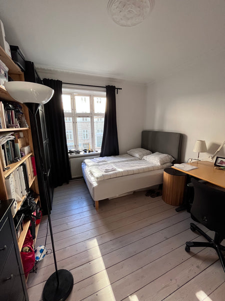 Apartment is located in a tenement house near by city center of Copenhagen. The   Lovely 2-bedroom apartment in the center of Cph Entire rental unit vacation rental 663812432789027235
