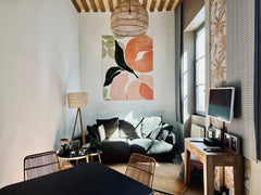 Appartement typique des canuts en bord de Saône, proche du centre ville.<br /><b Lyon, France Appartement des Canuts - Bord de Saône Entire rental unit vacation rental 43941607