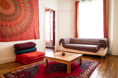 Direct access on the canal, no traffic noise, quietness guaranteed yet located i Paris, France Zen flat by the Canal Saint Martin Entire rental unit vacation rental 9628056