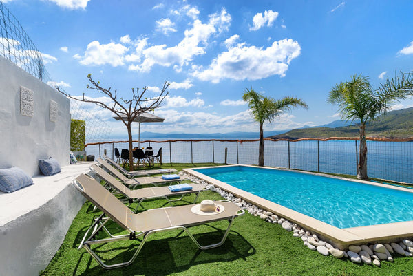 An old, renovated stone house, located in the most picturesque area of Apokorona Chania, Greece Amazing view house on the edge next to the sea Entire cottage vacation rental 49774696