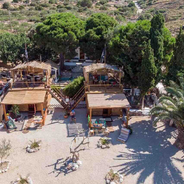 Newly Weds, Climbers, Campers, the ultimate, family relaxing holiday in our isla Greece Kalymnos 'Black Pearl' Beach-luxury Holiday Cabin. Entire cabin vacation rental 17401509