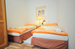 Liebe Besucher,<br /><br />wir bieten Ihnen ein komplett eingerichtetes Apartmen Offenbach, Germany Schlösser Apartment 18 Entire rental unit vacation rental 30396694