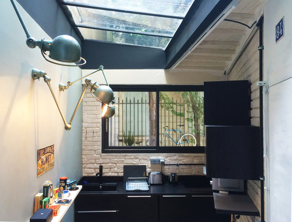 Very stylish mini loft, recently renovated, situated in a private courtyard (awa France Mini loft in the center of Paris - Bail mobilité Entire rental unit vacation rental 12576812