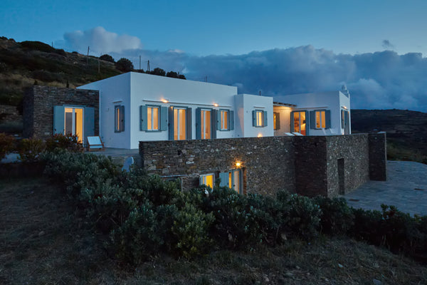 A high-quality and taste house which overlooks the amazing scenery of the Cyclad  Villa Alati Entire home vacation rental 31332095