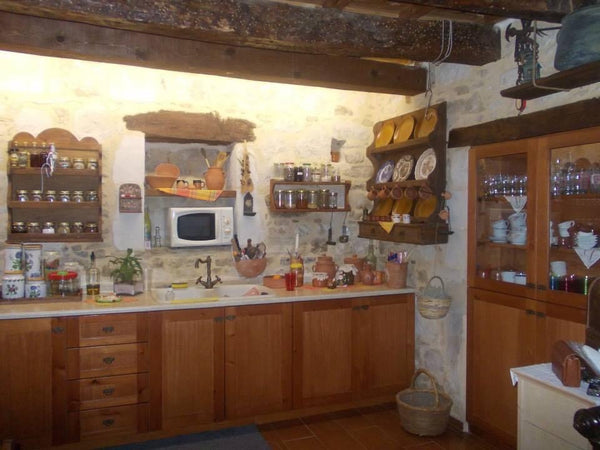 Relax with the whole family at this peaceful place to stay.<br /><br /><b>Licens  Peaceful Country House in Crete Entire home vacation rental 661317289908271710