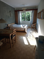 Charming and stylish apartment located in Ermou str. only 3 min walk from Monast Korydallos, Attica, Greece Mia's flat in Ermou, historical center of Athens. Entire rental unit vacation rental 25954047
