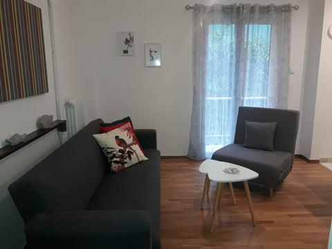 A nice well located apt close to the city center and to all means of transportat GR Comfort, central  flat, newly renovated Entire rental unit vacation rental 34055442