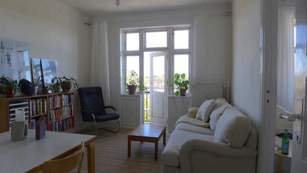 Hyggelig og rummelig 2-værelses lejlighed på Vesterbro, med lyse åbne vinduer og Copenhagen, Denmark Lys og rummelig 2-værelses på Vesterbro Entire rental unit vacation rental 26491206
