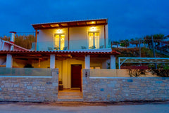 Stylish Beachfront Villa with Amazing Sea Views, A/C, Private Pool in the Pretty  "NEW" Villa Skaleta - Skaleta Beach, Crete Entire villa vacation rental 47062602