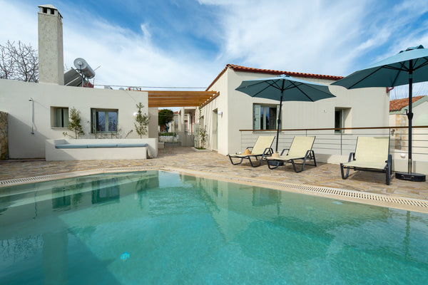 The house is located in the village of Modi, atop a hill, a few minutes away fro Chania, Greece Το χελιδόνι Cycladic home vacation rental 51305470