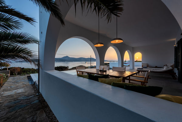 This well designed Villa, thought to its last decorative detail, will be your sa  Beachfront SeaVilla Entire villa vacation rental 30701769