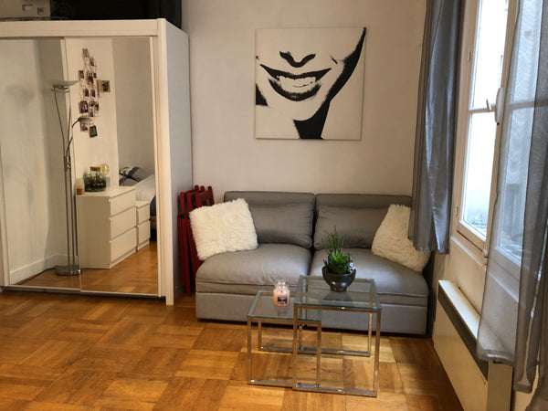 Ideally located apartment: at the beginning of the rue des Francs Bourgeois, 50m Paris, France Apartment of 28 m2 in the heart of the Marais Entire rental unit vacation rental 7356322