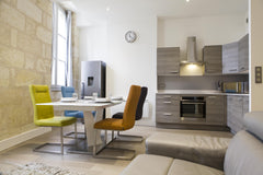 <b>The space</b><br />Appartement situé en plein coeur du quartier historique de Bordeaux, France Wonderful T3 in Old Town Entire rental unit vacation rental 5056044