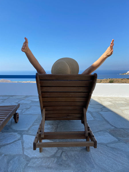 A welcoming house with a magnificent deck viewing the Aegean.<br />Aegean Selfie Greece Aegean Selfie House in Triantaros Cycladic home vacation rental 51325277