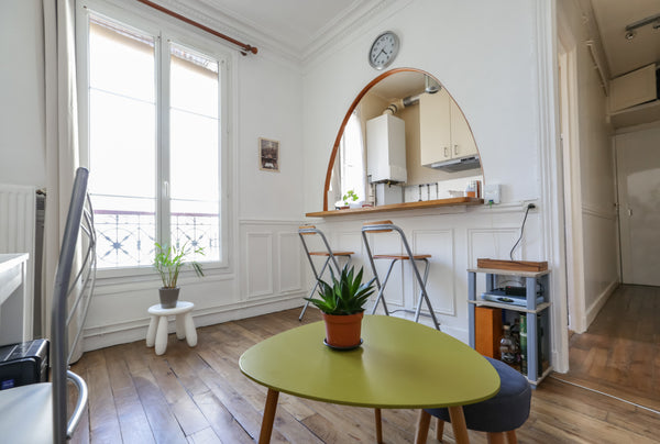 Beau deux pièces bien situé et calme, dans une rue vivante et commerçante.<br /> Paris, France Beau 2 pièces parc de la Villette / philharmonie Entire rental unit vacation rental 6863466