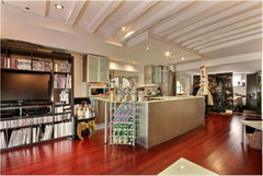 Wonderful 65 m2 loft style duplex apartment right in Le Sentier, with everything Paris, France Lovely Loft style duplex apartment/ heart of Paris Entire rental unit vacation rental 19835924