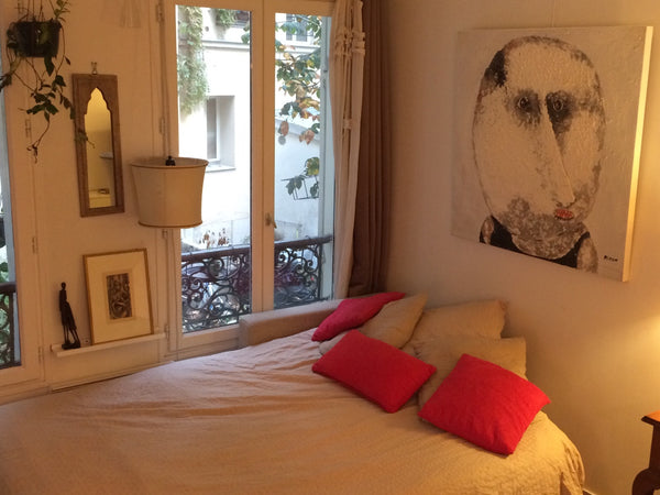 Very quiet and beautiful appartement in the back of a yard, fully refurbished an Paris, France Quiet apartment in the heart of Montmartre Entire rental unit vacation rental 21497812