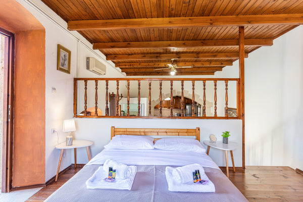 Welcome to Valia’s Stone House . Renovated and a fully equipped 150m2 , in the h Chania, Greece Valia's Stone House Entire cottage vacation rental 597080363535709081