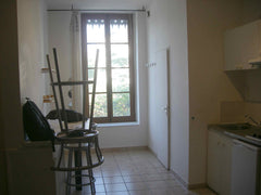 Mon logement est proche de les transports en commun, la vie nocturne. Rillieux-la-Pape, France studio lyon euro 2016 Entire rental unit vacation rental 13336682