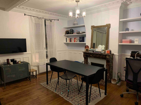 Profitez d'un logement élégant et central.<br />Appartement tout confort situé e Paris, France Bel appt dans le quartier branché des Batignolles Entire rental unit vacation rental 3719351