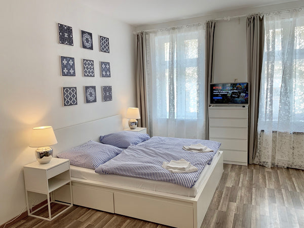Located only 100 meters from the Brunnenmarkt in a very quiet side street. Not f Vienna, Austria Farmer's Market Vienna - Studio Apartment Top 21 Entire serviced apartment vacation rental 50945907