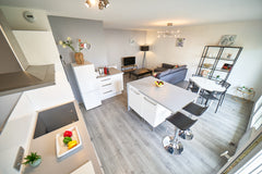 Charmant appartement avec balcon situé dans le 5e arrondissement de Lyon, quarti Lyon, France Le Petit Charcot -balcon et parking- Point du Jour Entire rental unit vacation rental 53158830