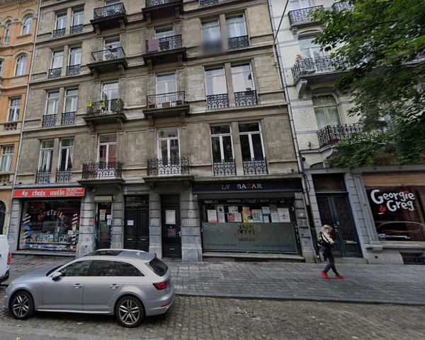 Disfruta de laSmall room in a space shared with flatmates. Excellent connection  Brussels, Belgium Room for rent Private room in condo vacation rental 648465820556907592