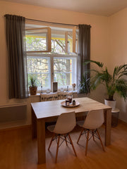 Krásný a čistý byt blízko zastávky tramvaje a metra. Pouze 3 minut tramvají do m Prague, Czechia Byt ve městě Praha 2 Entire rental unit vacation rental 33775711