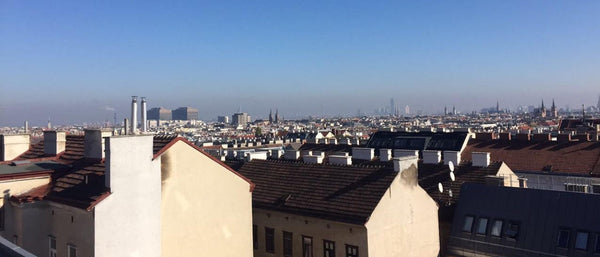 Lovely 20 square meter private room in a typical old Viennese flat. <br />+ Just  Sunny and quiet room with a double bed Shared room in rental unit vacation rental 20646575