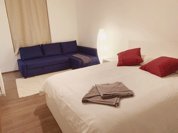 Across from Mannekin Pis (15-20seconds walking), 3 minutes from Grand Place (wal Germany Gran Plas and Manneken Pis within a 3 minute walk. Entire rental unit vacation rental 45306341