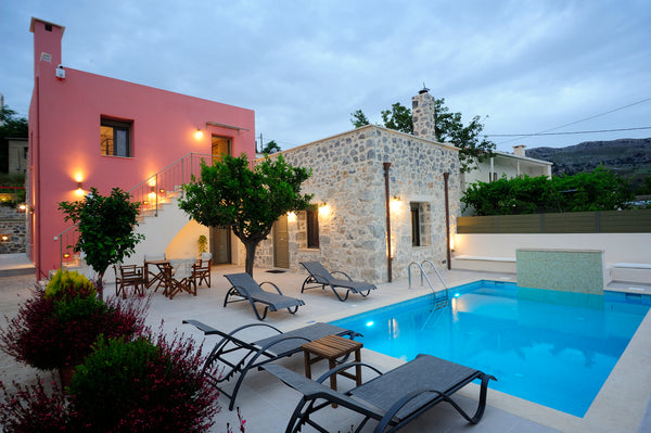 A hidden gem offering the setting for a unique self-catering couples’ and family Greece Hawk Villa, nature’s essence! Entire villa vacation rental 41450090