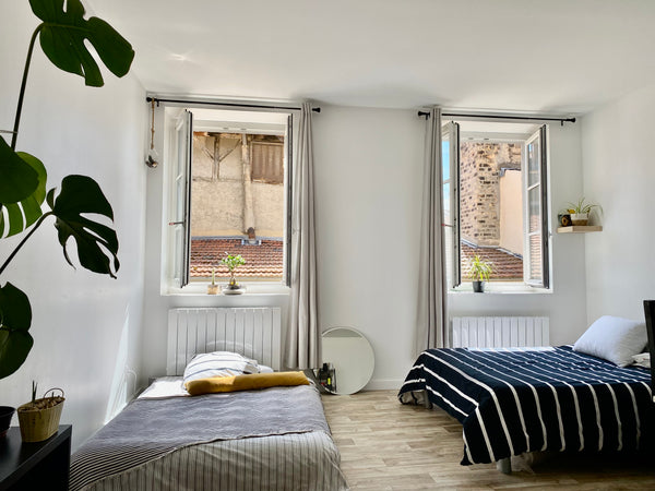 If  you are a traveller stopping by Lyon, you will find here all you need to enj Lyon, France The perfect spot to rest after a long day in Lyon Shared room in hostel vacation rental 630161462757032331