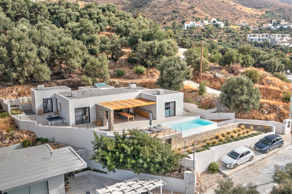 Using natural materials, Villa Eolos has a balanced and fresh design. Four bedro Greece Villa Eolos Entire villa vacation rental 50836201
