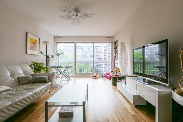 Notre appartement possède 2 chambres et un canapé lit très confortable ! Il est  Paris, France Lumineux, spacieux et calme ! Entire rental unit vacation rental 6754379