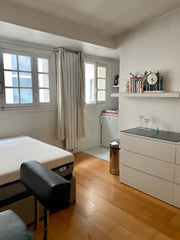Charmant logement, calme, au 4eme étage d’un immeuble Haussmanien.<br />Proche d Paris, France Charmant studio - Montmartre Entire rental unit vacation rental 3467044