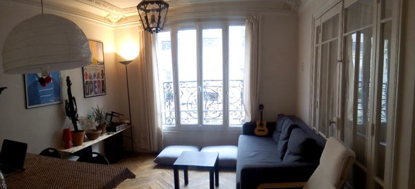 Lovely room in a 95m2 flat with two other persons (a woman and a man). Near Mont Paris, France Appartement cozy à 10mn du Sacre Coeur 18eme. Private room in rental unit vacation rental 15670953